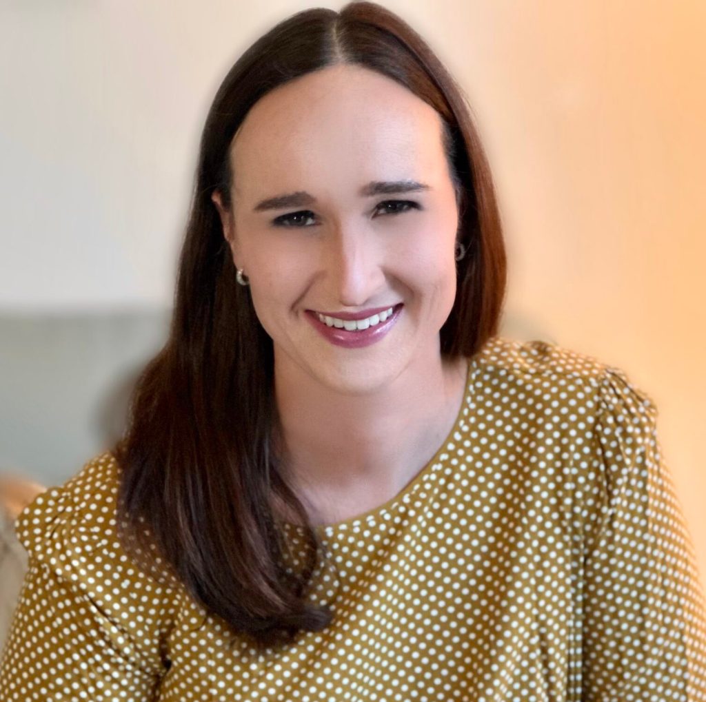 Dr. Leah Dunleavy, M.A., BCBA, OTR/L, OTD Giving a Testimonial for Powerful Principles- The Leading Child Therapy Center in Stuart, Florida.